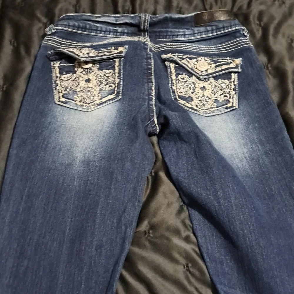 Jeans - Picture 2 of 2